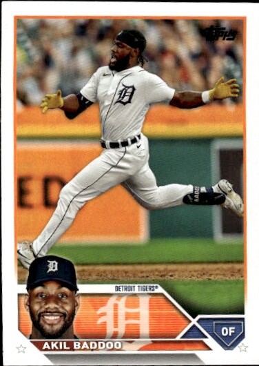 2023 Topps: 582 Montgomery Club Foil Stamped #556 Akil Baddoo