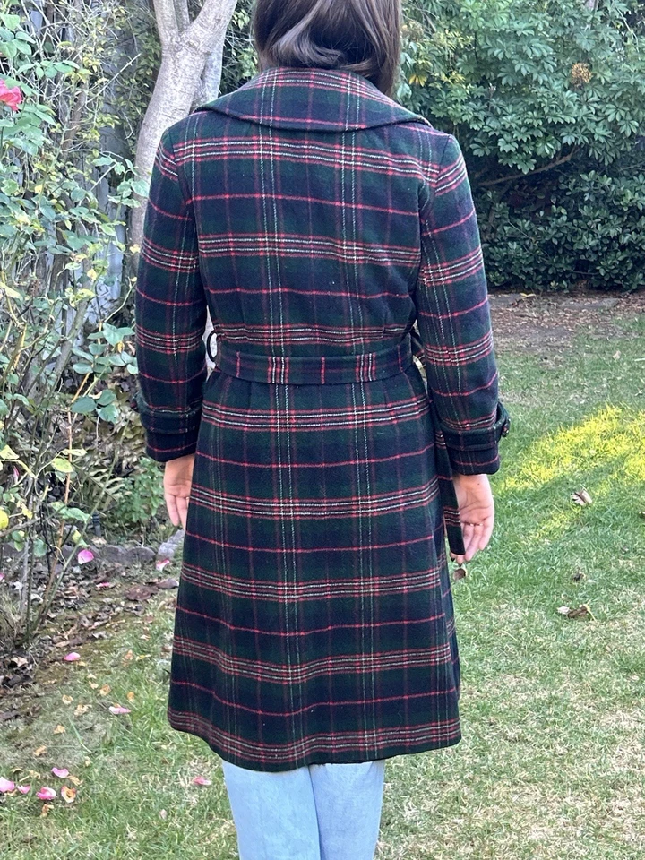 Vintage Pendleton Ltd. M 100% Wool Long Coat Belted Tartan Plaid Green Red - Image 3 of 4