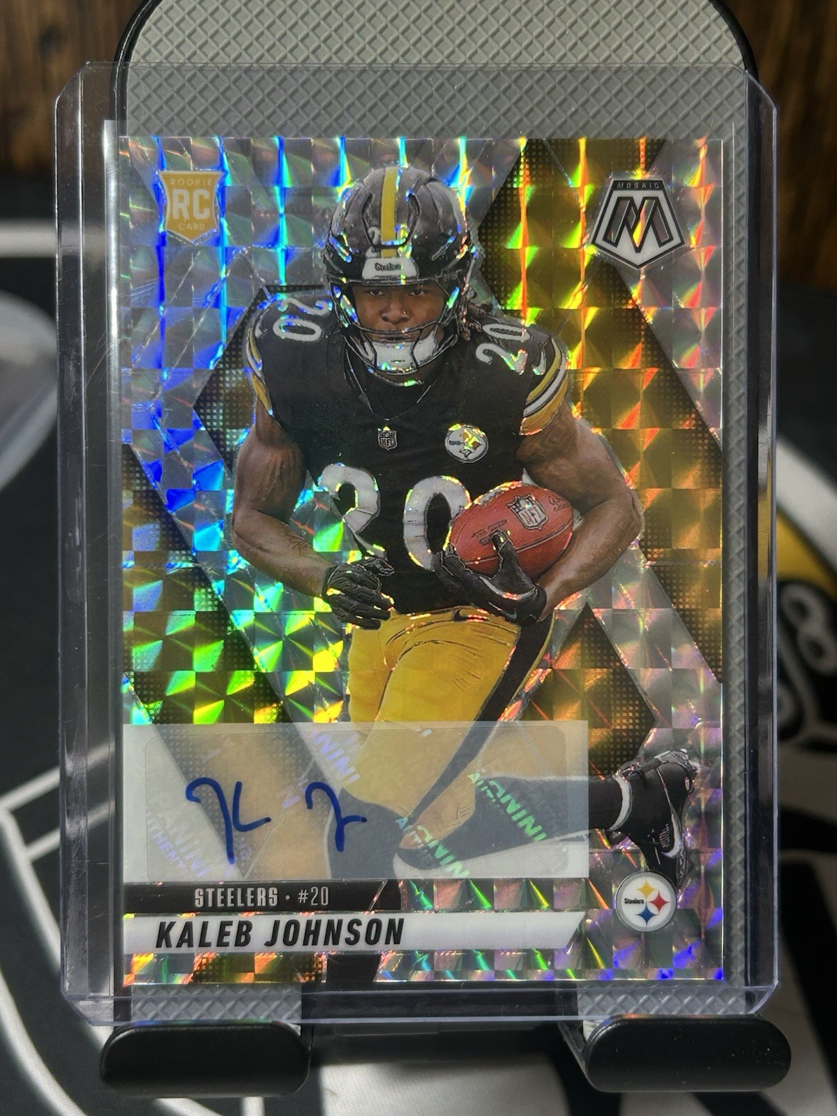 2025 Panini Mosaic Football Kaleb Johnson Rookie Auto Silver Mosaic #315 RC Auto