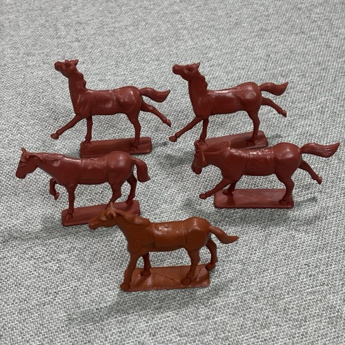 Vintage Wild West Playset Fort Apache Toy Street Cowboys Indians Over 135 Pieces - Picture 10 of 24
