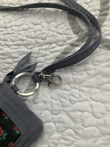 Vera Bradley graues Ausweisetui mit Reißverschluss und Schlüsselband  - Bild 7 von 10