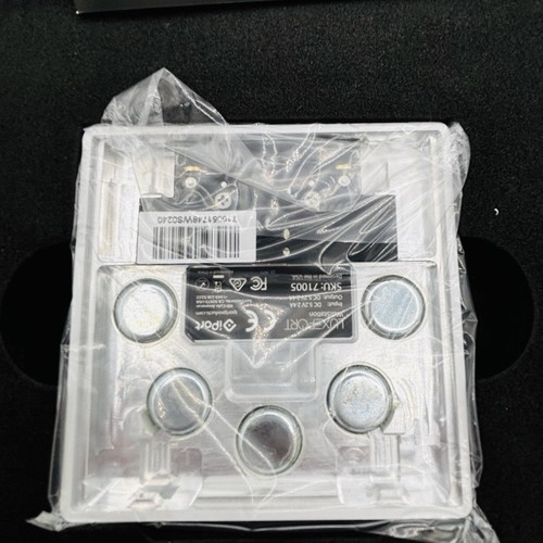 iPort Luxe Wall Station 71005 White READ NOTES - Picture 2 of 5