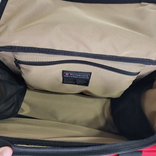Victorinox Hard Shell Duffle Bag Red Crossbody Travel Carry On Lockable Zipper - Picture 13 of 21