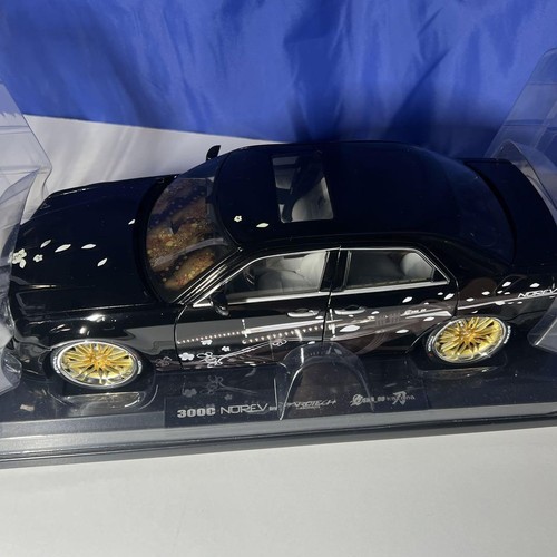 Norev 1/18 Chrysler 300C Perotech Katana SHA_DO Model Car - Picture 11 of 12