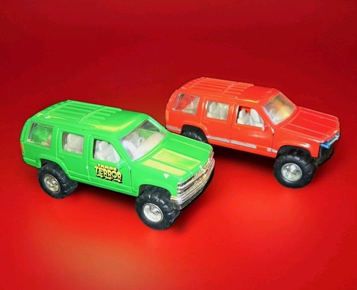 Vintage Tootsietoy 1996 Hard Body Red and Green Chevy Tahoe Terror 2 SUV Cars  - Picture 1 of 12