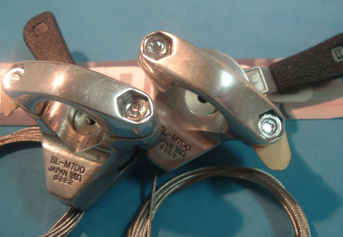 Manettes De Vitesse Au Pouce Shimano SL-M700 Friction – Vintage Thumbies VTT – Occasion