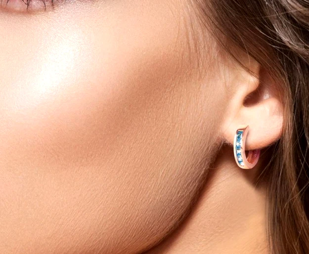 10k Solid Rose Gold 1.10 Carats Natural Blue Topaz Women's Huggie Hoop Earrings - Image 3 of 4