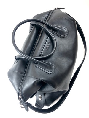GIVENCHY ANTIGONA SOFT BAG MAXI ブラック GIVENCHY ANTIGONA SOFT BAG MAXI ブラック