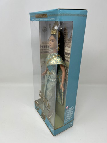 Barbie Dolls of The World Princess of Cambodia 2004 Doll - Picture 3 of 6