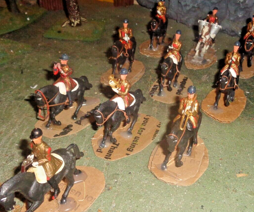 Painted 1/32nd plastic mounted band by Britains - Picture 2 of 9