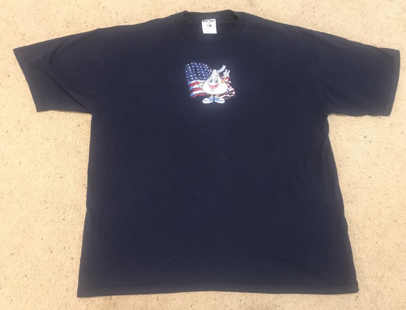 VINTAGE Womans HERSHEY KISS American Flag Shirt Size XL Navy Blue HERSHEY PARK