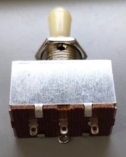 "GIBSON" STYLE 3 WAY SWITCH + WHITE KNOB, NEW BUT OLD STOCK, FREE POSTAGE - Picture 3 of 4