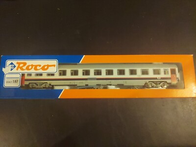 Roco HO 45401 SNCB NMBS  Belgian Railways 2nd Class Coach NIB 
