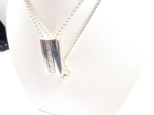 Colgante de plata Tiffany and Co Atlas Tag lingote en cadena móvil 56 gramos - Imagen 4 de 5