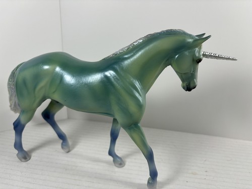 Breyer Le Mer Sea Unicorn Freedom Series 1:12 Scale Seafoam Green - Picture 3 of 6