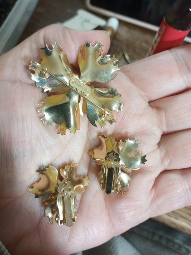 Vintage signierte Giovanni Brosche gebürstet goldfarben Blumen Anstecknadel + passende Ohrringe - Bild 10 von 10