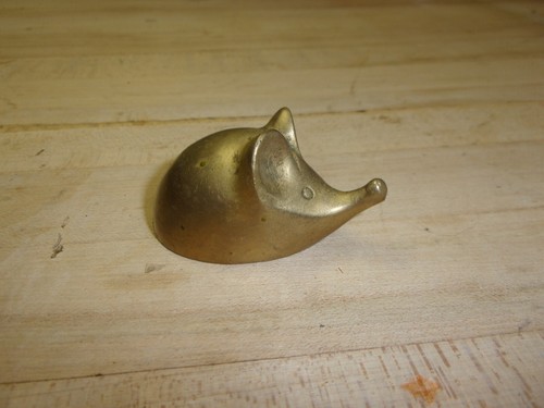 vintage brass mouse paper weight missing tail FREE SHIPPING - Picture 3 of 7