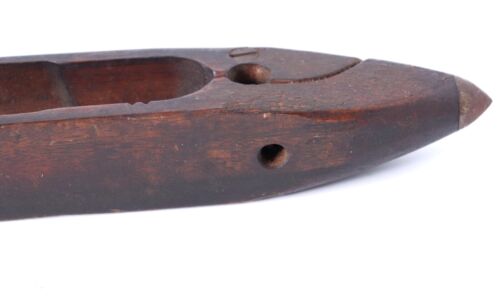 Antica navetta tessitore legno noce primitivo vintage 19 1/4" estremità metallo lunghe - Foto 11 di 16