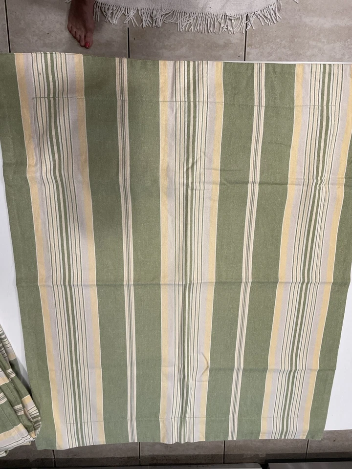 2 edredones y fundas dobles a rayas MCM de lino algodón verde tostado POTTERY BARN DE COLECCIÓN Foto 3 de 4