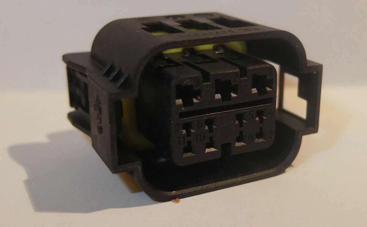 Original Genuine 12527587372 BMW BUCHSENGEHÄUSE 11 Polig 7587372  