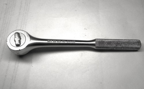 NBM NEW BRITAIN MACHINE CO. #35 USA USED 3/8" RATCHET SOCKET WRENCH 7-1/2" L - Picture 2 of 12