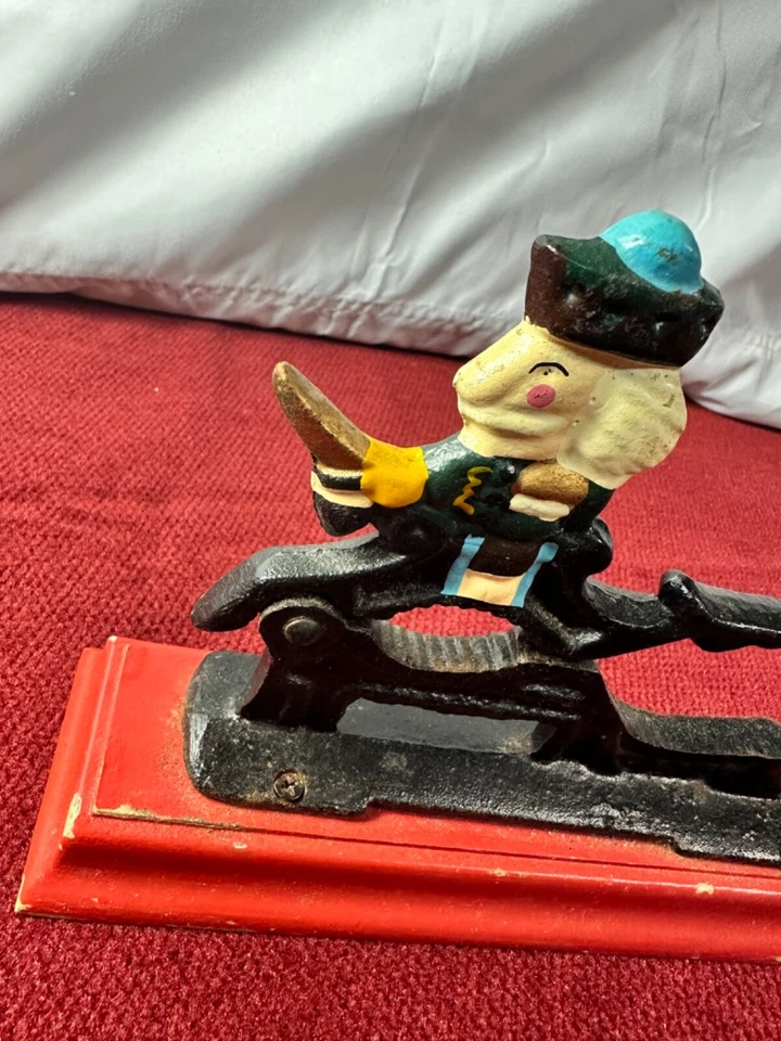 Vintage Cast Iron Nut Cracker Wood Base Christmas Nutcracker Soldier Revolution - Image 2 of 4