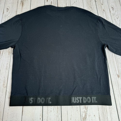 Camiseta corta Nike DriFit manga larga calce cuadrado para mujer pequeña negra solo hazlo - Imagen 7 de 10