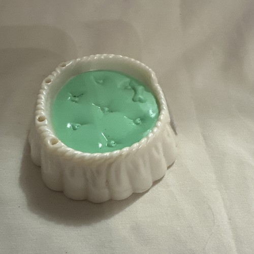 Vintage Kenner Littlest Pet Shop Dog Bed Accessory – Replacement Piece - Picture 2 of 7