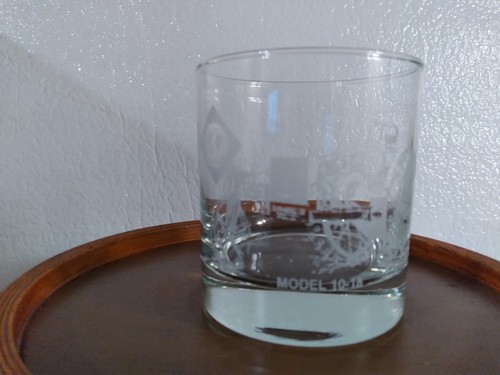 VINTAGE ALLIS CHALMERS TRACTOR ETCHED COCKTAIL GLASS, MODEL 10-18, MACHINERY CO.