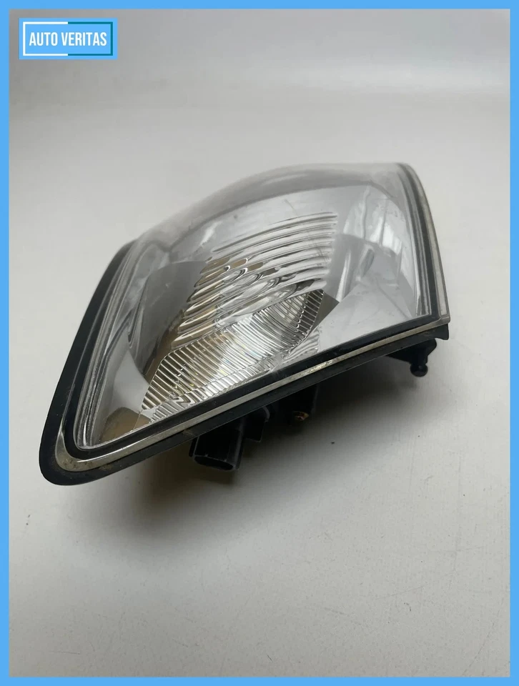 Original Mazda MPV II 2 (LW) Headlight/Blinker Right Front p2015r - Image 2 of 4