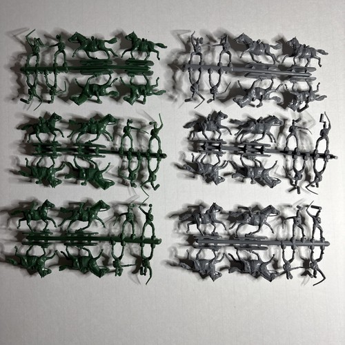 2 SETS Hat # 8012 Napoleonic War Russian Dragoons 1/72 Scale Model Kits