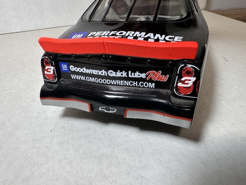 Winner's Circle 2002 Dale Earnhardt Goodwrench #3 Chevy Monte Carlo 1:18 Diecast - Picture 10 of 12