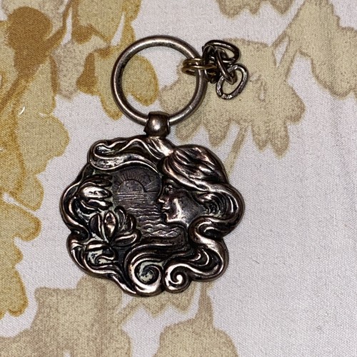 JUGENDSTIL STERLING JUNGFRAU Halskette Anhänger sehr detailliert Blumen, Sonne, Ozean - Bild 7 von 7