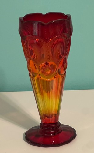 Vtg Moon & Stars Vase Amberina L. E. Smith Cone Shape Bud 6 & 3/8" UV Reactive - Picture 6 of 6