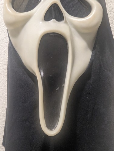 Vintage Scream Ghost Face Mask Fun World Easter Unlimited 1997 NWT Free Shipping - Picture 8 of 10