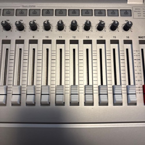 Korg Multi-Track Recorder KORG D1600 Used Tested w/ Power Cable Used From Japan - Picture 6 of 14