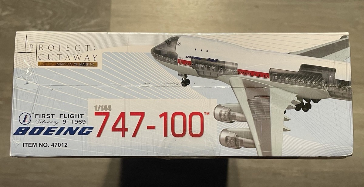 Boeing 747 1/100 スケールモデルキット Boeing First Flight 747-100 Model Plane 1/144 scale Interior