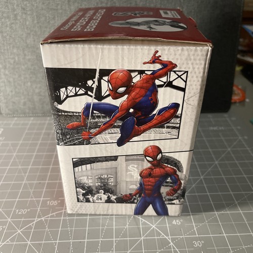 2019 SGA Marvel Spider-Man Bobblehead – Chicago White Sox MLB Exclusive NIB - Picture 5 of 7