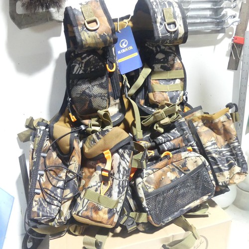 Forest Camo Camoflauge - Turkey Hunting Vest - Holds Calls etc. w/ Cushion Seat