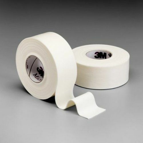 Cinta médica resistente al agua microespuma 3M 1"" X 5,5 yardas blanca - PAQUETE DE 4 - Imagen 1 de 1