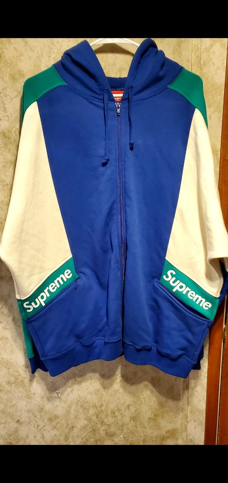 Sweat à capuche zippé Royal couleur suprême bloqué