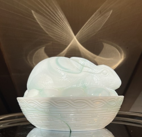 HTF! Fenton White and Green Slag Glass Bunny on Nest - Picture 6 of 17