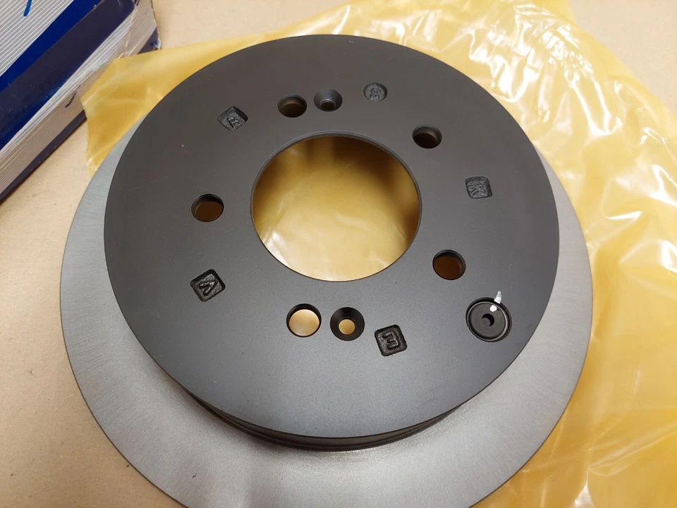 Hyundai Tucson Rear Brake Disc Set JM 2004-2010 Santa Fe 584113A300 Genuine NEW - Image 3 of 4