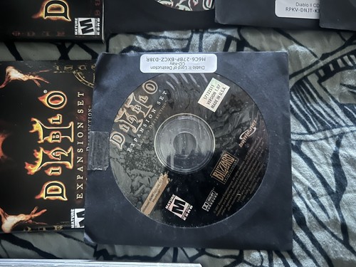 Diablo 2 II Battle Chest 2001 PC Game, 4 Discs, w/ Manual, Expansion Set, Box - Picture 7 of 14