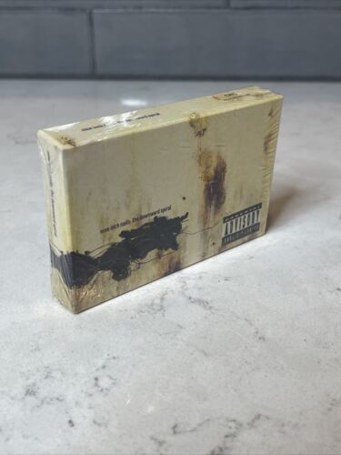 Nine Inch Nails The Downward Spiral Cass 1994 w Original Slipcover RARE NEW SEAL - Picture 3 of 17