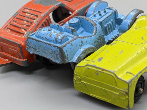 3 Vintage Tootsietoy Diecast Cars – Mustang, Ford GT-5, Blue Roadster-1960's/70s - Picture 7 of 10
