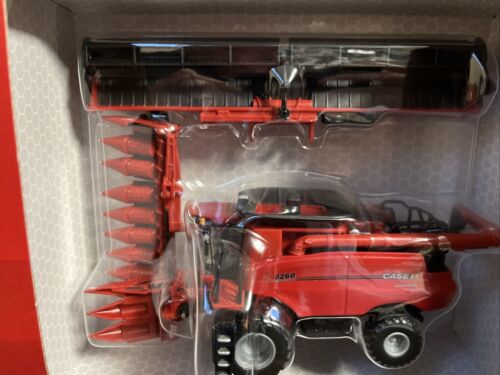 2024 ERTL 1:64 CASE IH Axial-Flow 8260 Wheeled Combine Prestige NEW!! - Picture 3 of 3