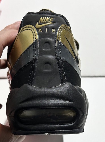 NIKE AIR MAX 95 PRM Size 9 US Men’s Black Metallic Gold Runners Sneakers NEW - Picture 10 of 21
