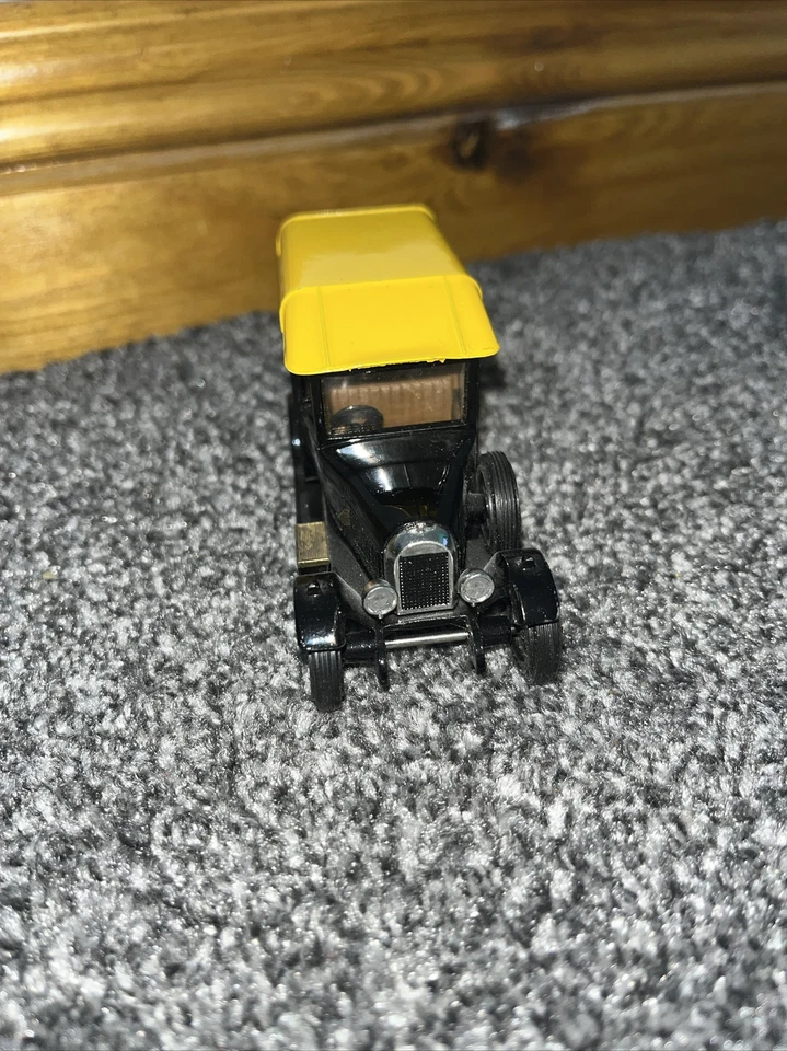 Matchbox Models Of Yesteryear Y-47 1929 Morris Light Van 'Lindt Chocolat' Foto 2 de 4