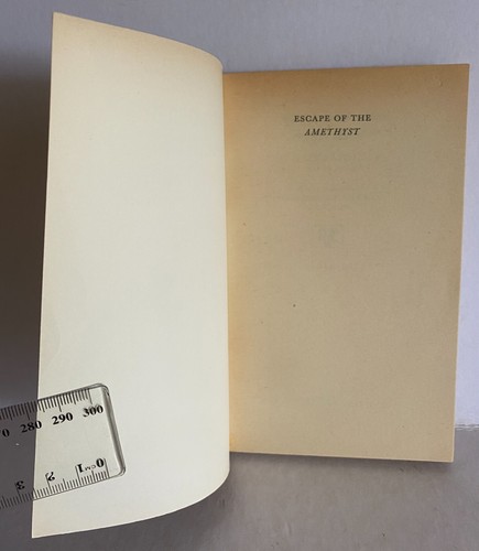 Escape of the Amethyst True War by C E Lucas Phillips PB Pan vintage book 1958 - Bild 2 von 8